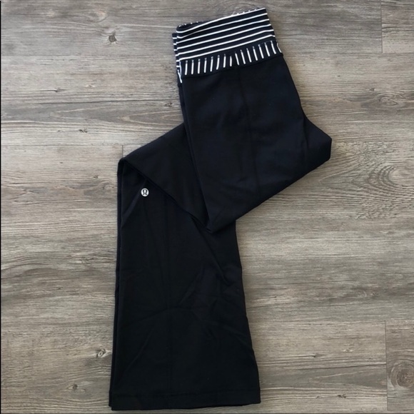 lululemon athletica Pants - Lululemon reversible groove pants size 4
